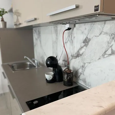 Apartamento De Silva Adia 4 *