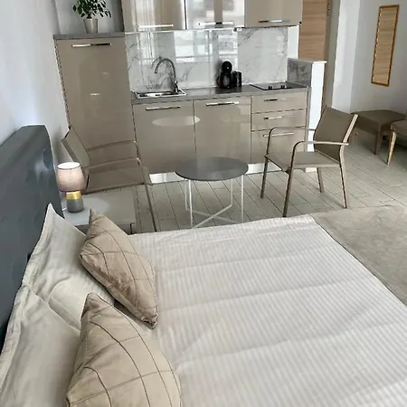 De Silva Adia 4 Apartamento *