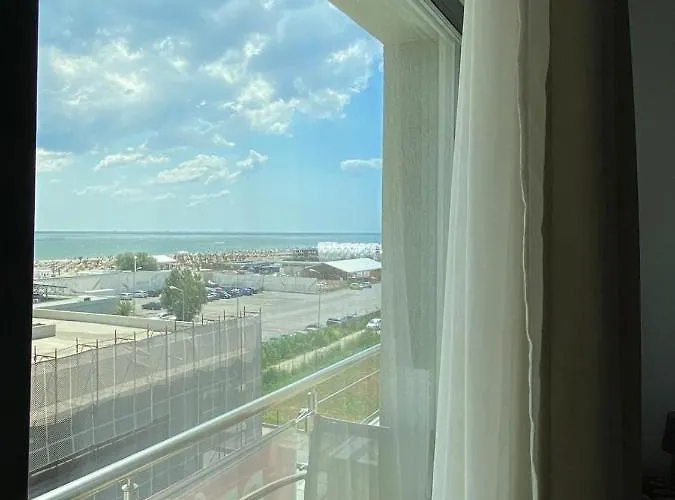 De Silva Adia 4 Apartment Mamaia